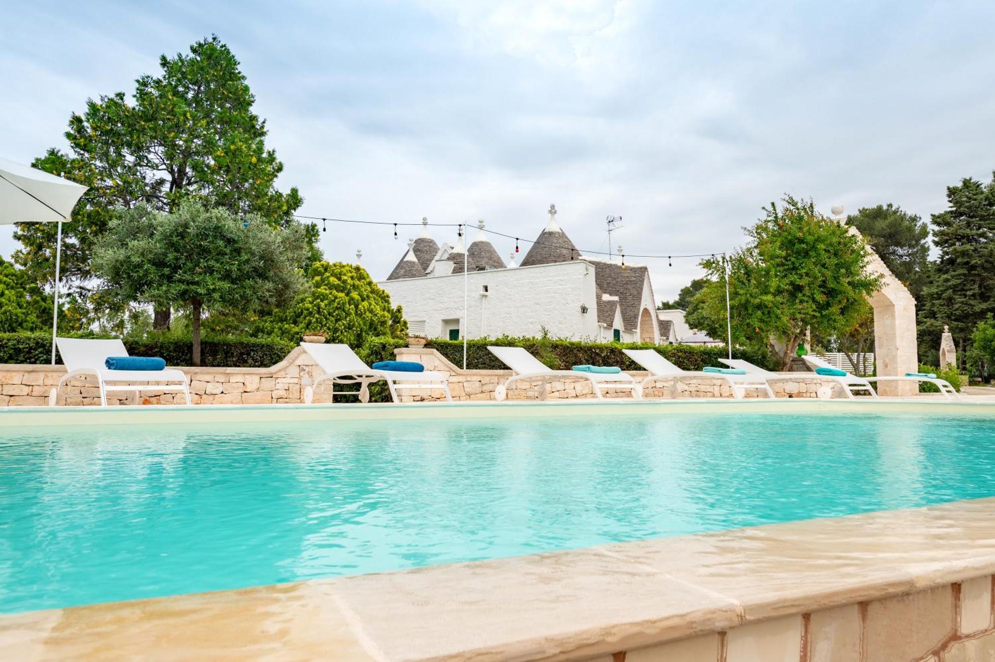 Trullo Degli Anelli In Masseria ชิสแตร์นีโน ภายนอก รูปภาพ