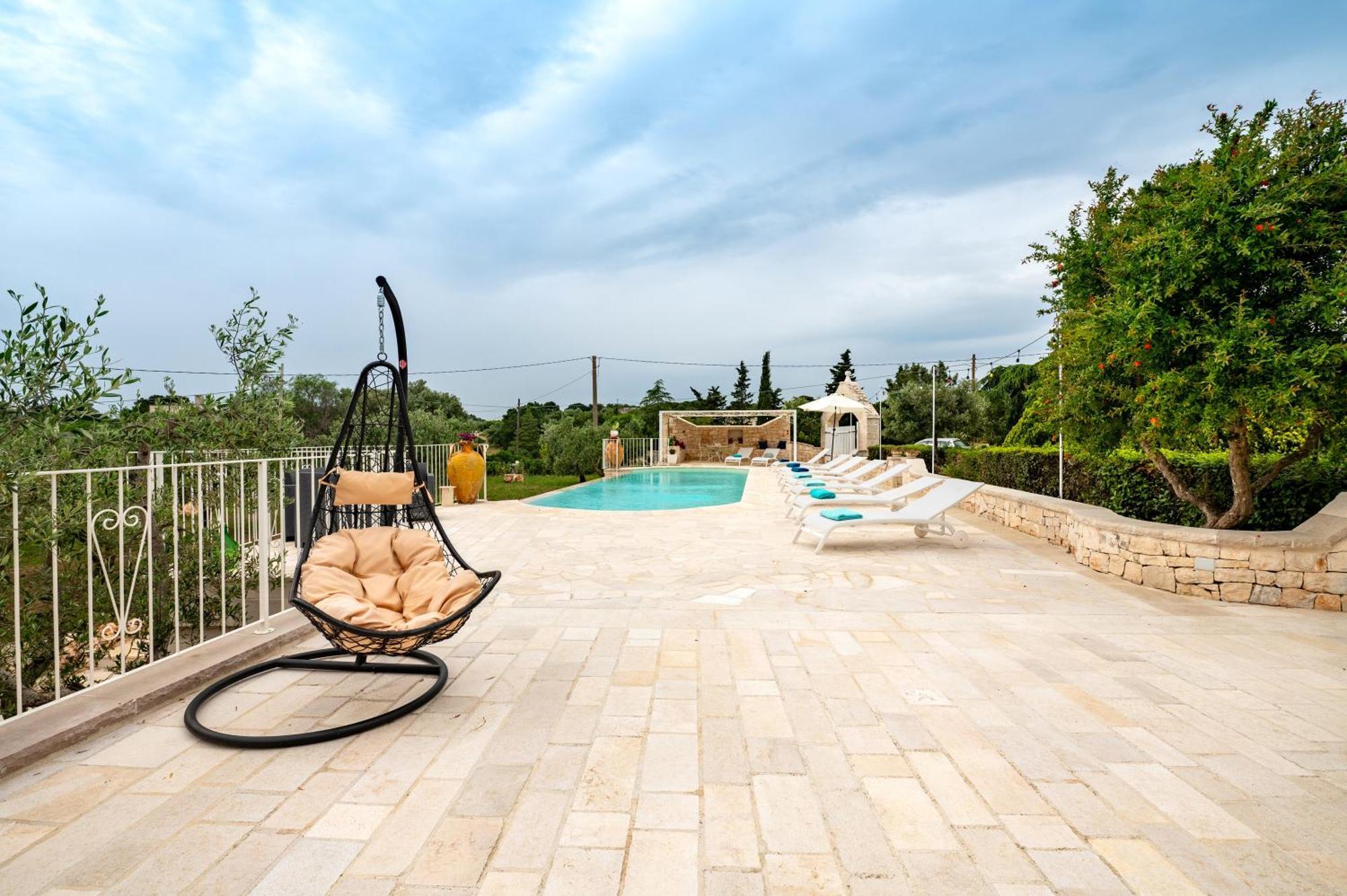 Trullo Degli Anelli In Masseria ชิสแตร์นีโน ภายนอก รูปภาพ