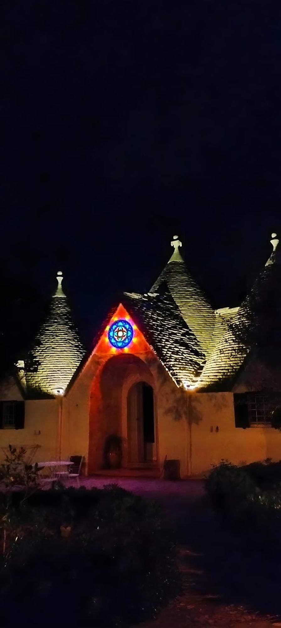Trullo Degli Anelli In Masseria ชิสแตร์นีโน ภายนอก รูปภาพ