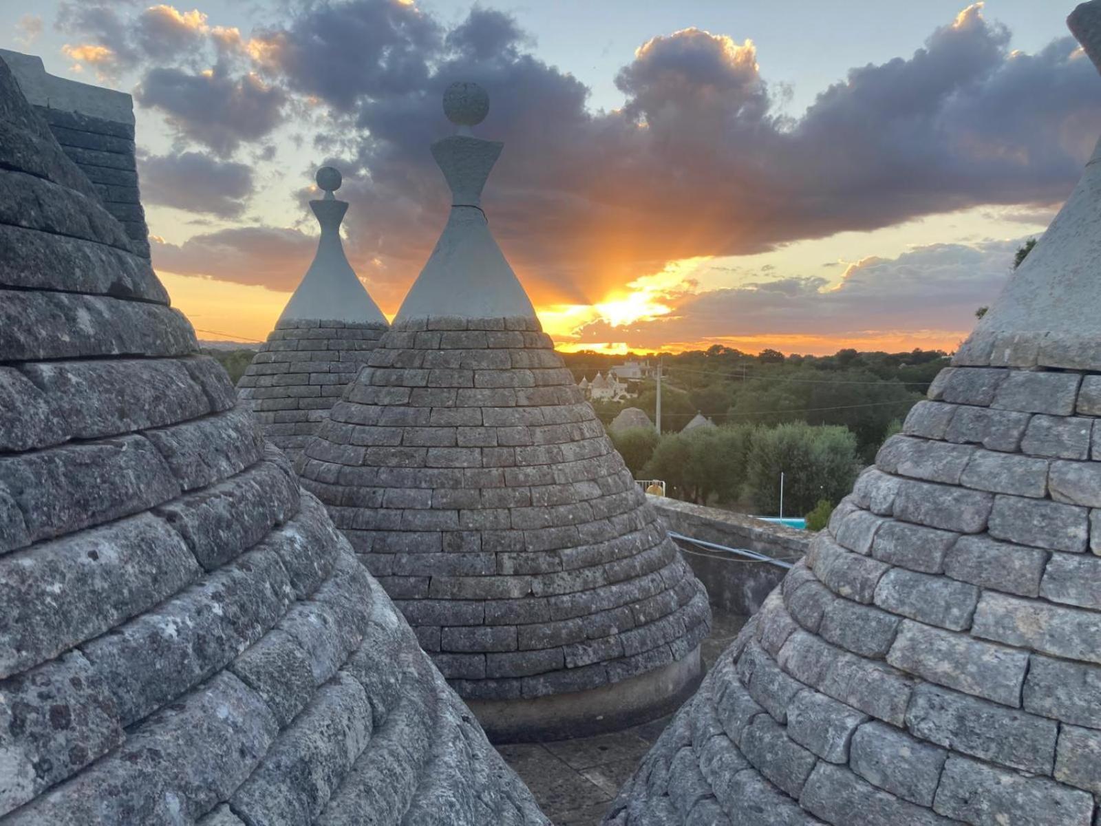 Trullo Degli Anelli In Masseria ชิสแตร์นีโน ภายนอก รูปภาพ